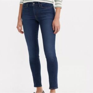 Levi’s 711 Skinny Jeans